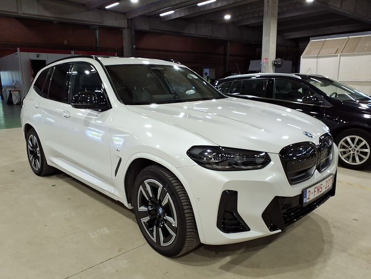 Bmw Ix3 — photo 8