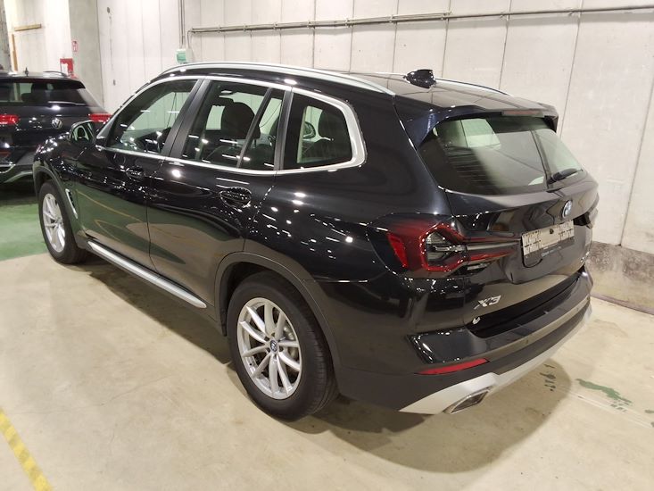 Bmw X3 — photo 2