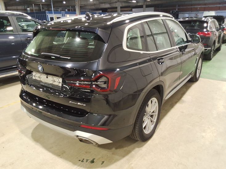 Bmw X3 — photo 4