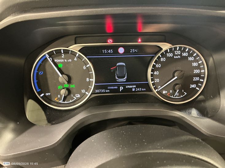 Nissan Qashqai — photo 9