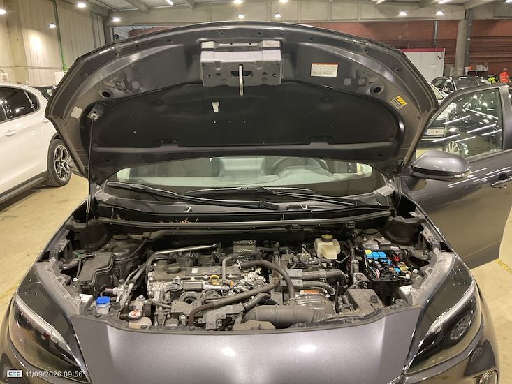 Toyota Yaris — photo 6
