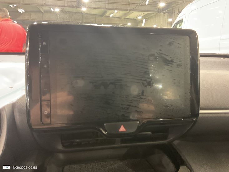 Toyota Yaris — photo 9