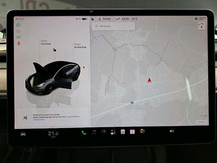 Tesla Model 3 — photo 9