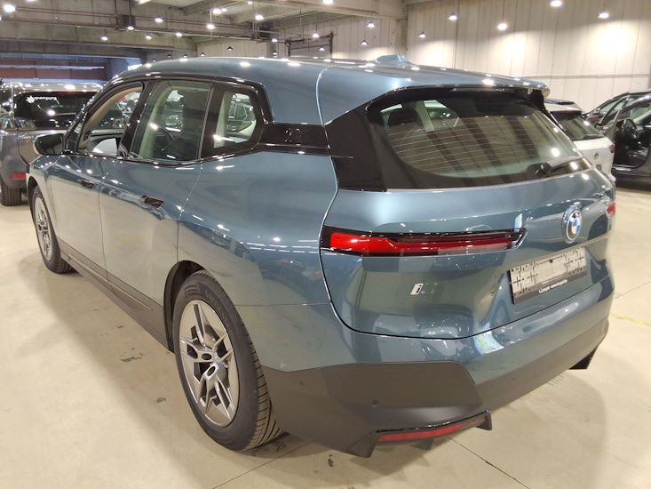 Bmw Ix — photo 2