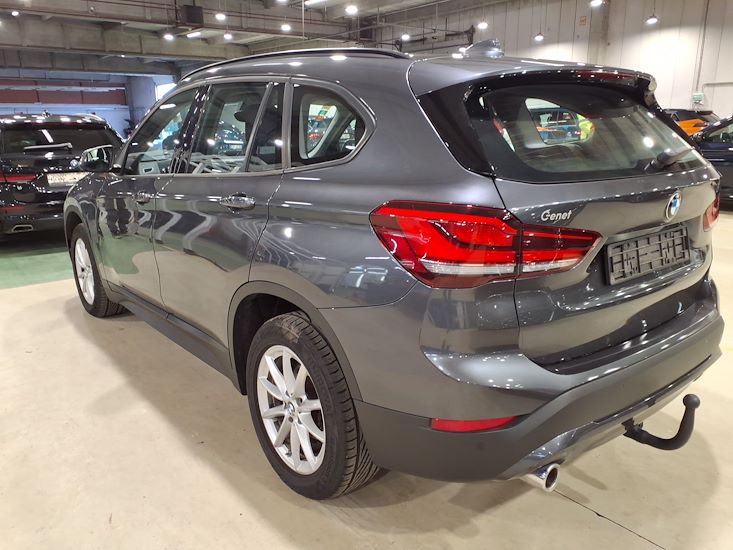 Bmw X1 — photo 2