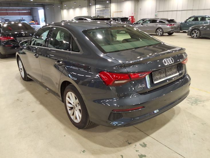 Audi A3 — photo 2