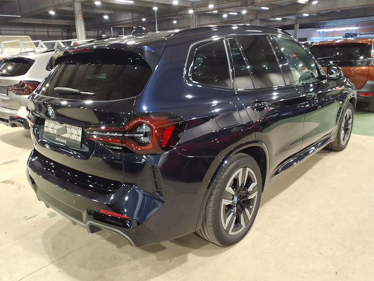 Bmw Ix3 — photo 4