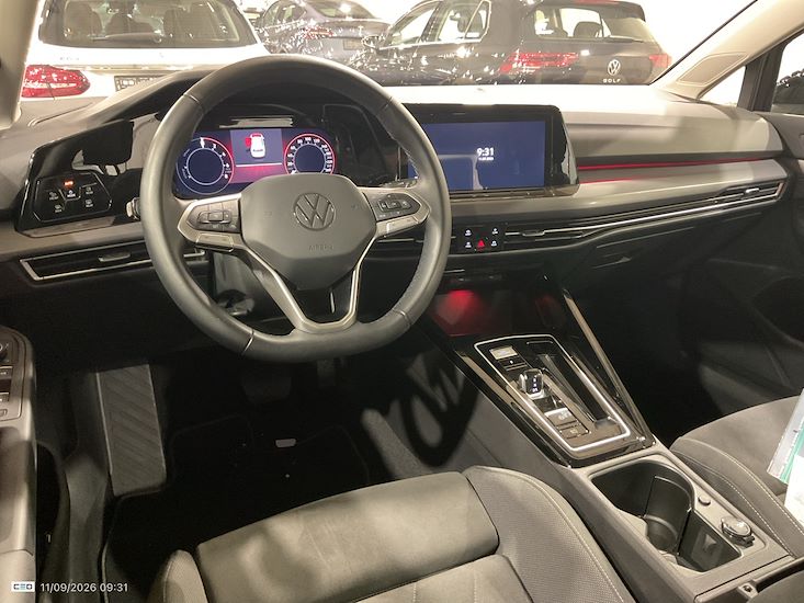 Volkswagen Golf — photo 7