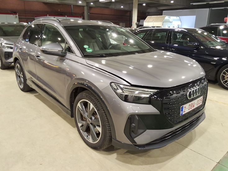Audi Q4 — photo 8
