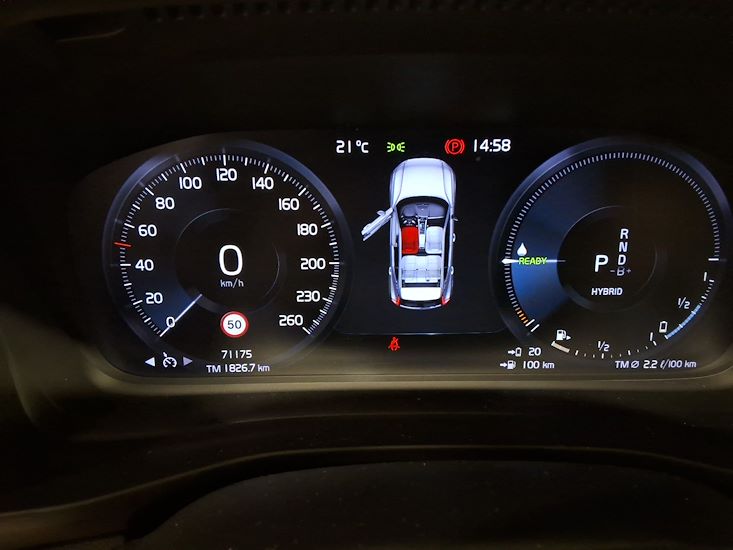 Volvo Xc40 — photo 9