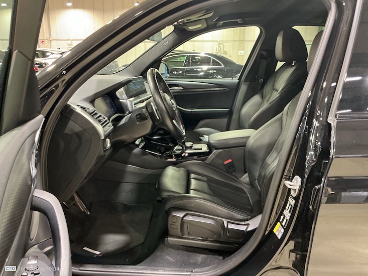 Bmw X3 — photo 11