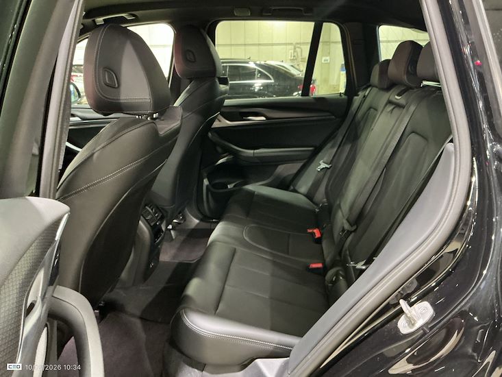 Bmw X3 — photo 12