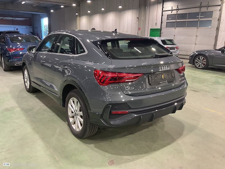 Audi Q3 — photo 3