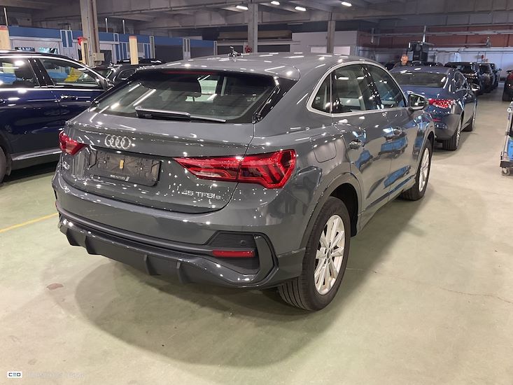 Audi Q3 — photo 4