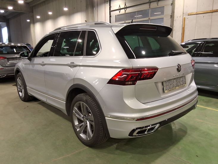 Volkswagen Tiguan — photo 2