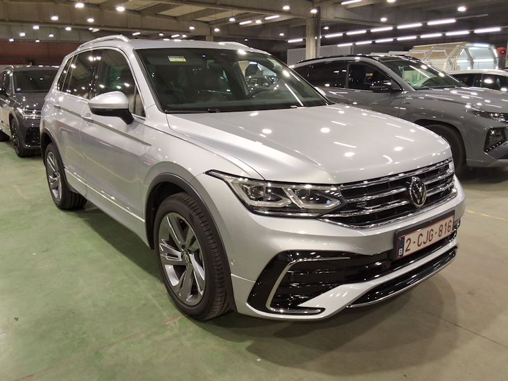 Volkswagen Tiguan — photo 8