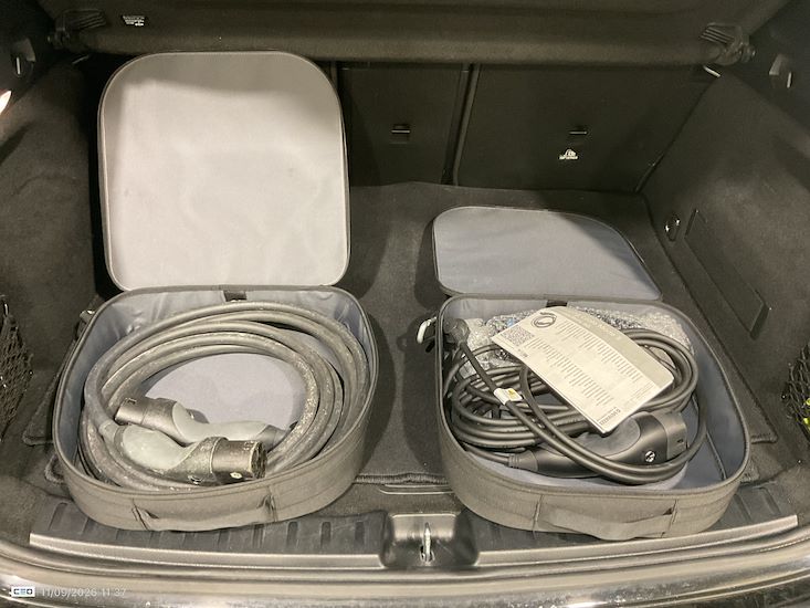Mercedes-Benz Eqa — photo 14