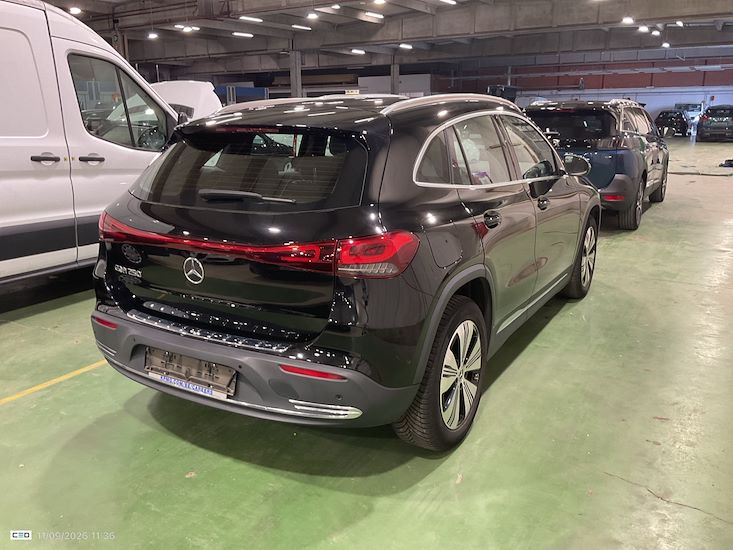 Mercedes-Benz Eqa — photo 4