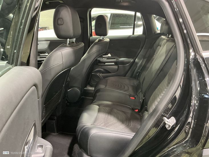 Mercedes-Benz Gla — photo 12