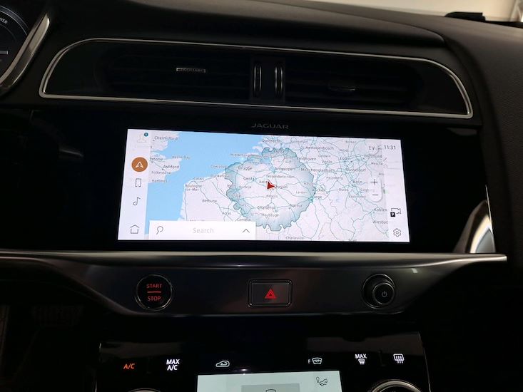 Jaguar I-Pace — photo 9
