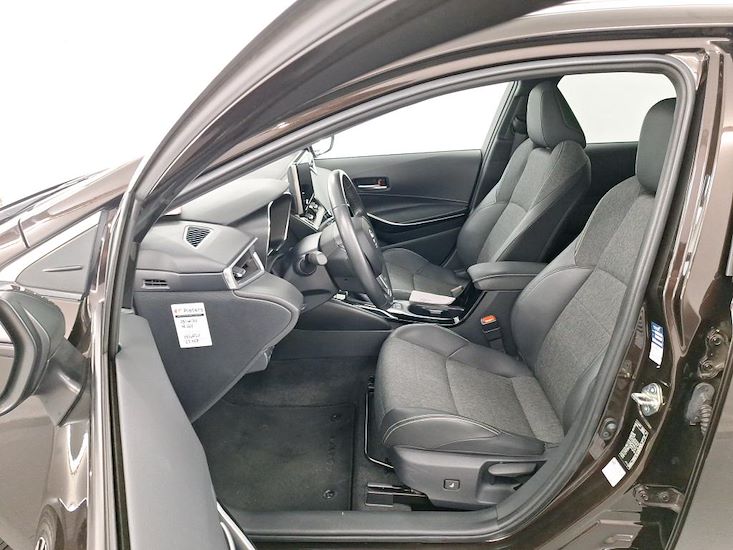 Toyota Corolla — photo 5