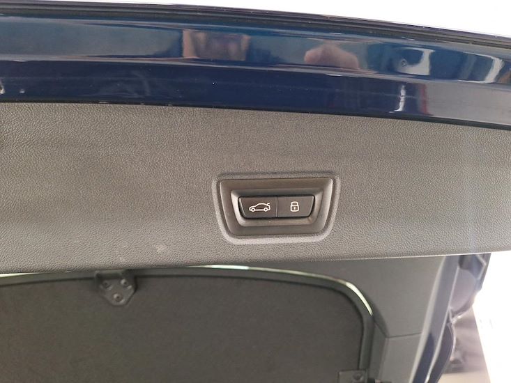 Bmw I4 — photo 14