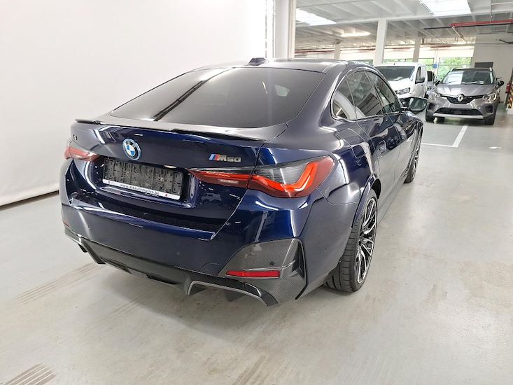 Bmw I4 — photo 4