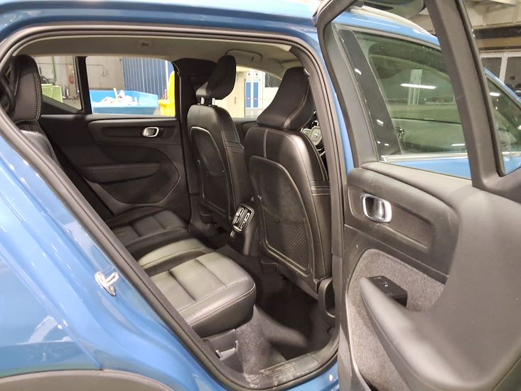 Volvo Xc40 — photo 5