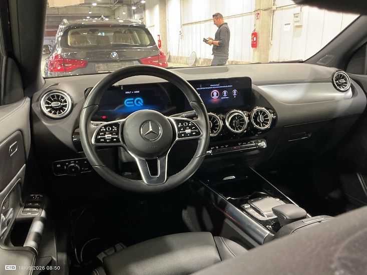 Mercedes-Benz Eqa — photo 7