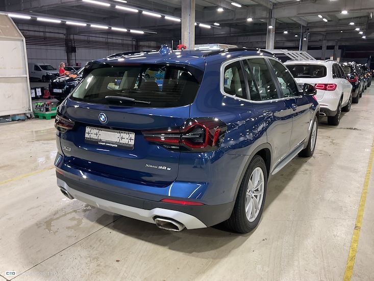 Bmw X3 — photo 4