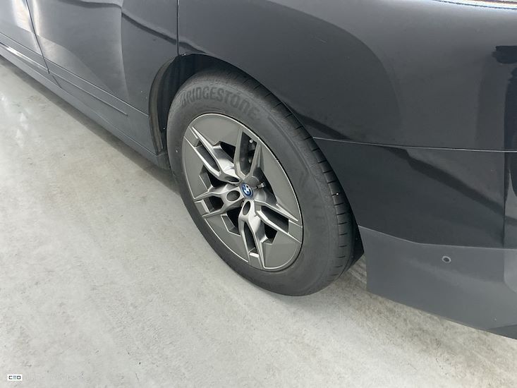 Bmw Ix — photo 13
