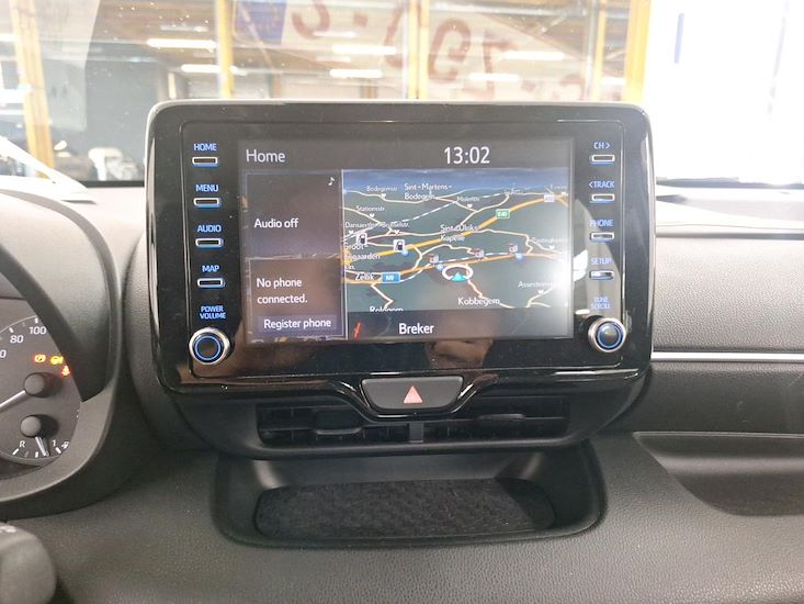 Toyota Yaris — photo 9