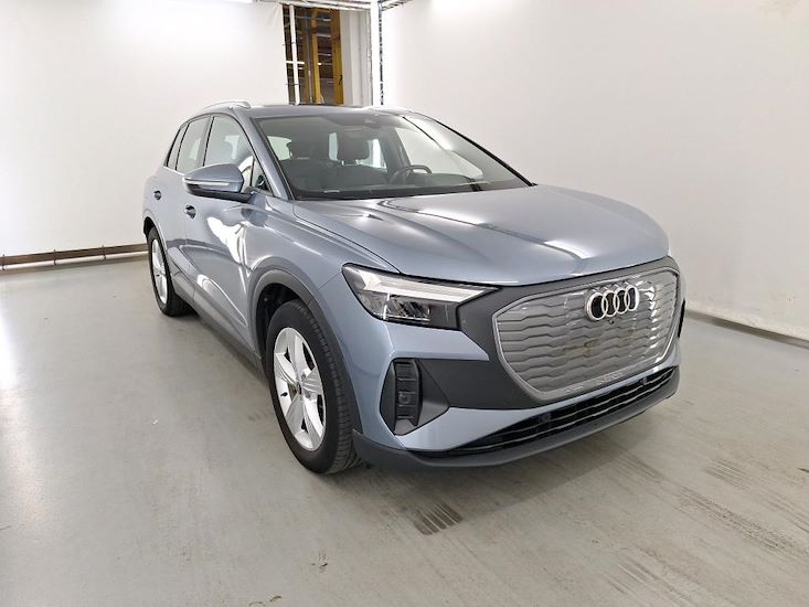 Audi Q4 — photo 2