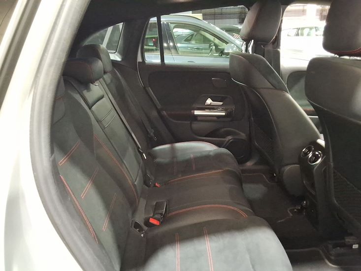 Mercedes-Benz Eqa — photo 5