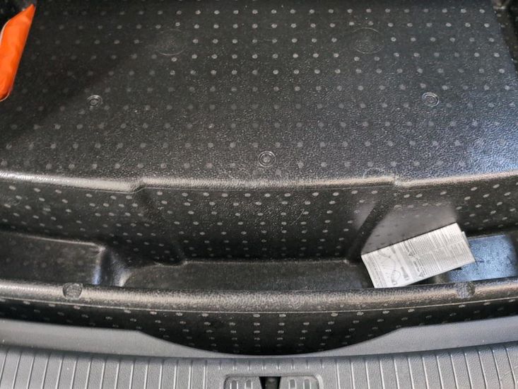 Volkswagen Tiguan — photo 11