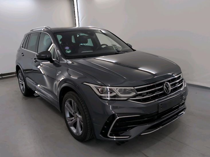 Volkswagen Tiguan — photo 2