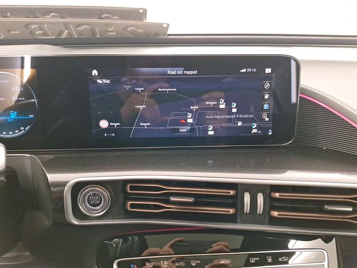 Mercedes-Benz Eqc — photo 9