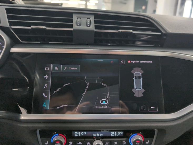 Audi Q3 — photo 12