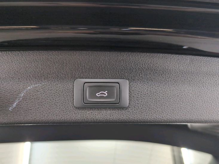 Audi Q3 — photo 13