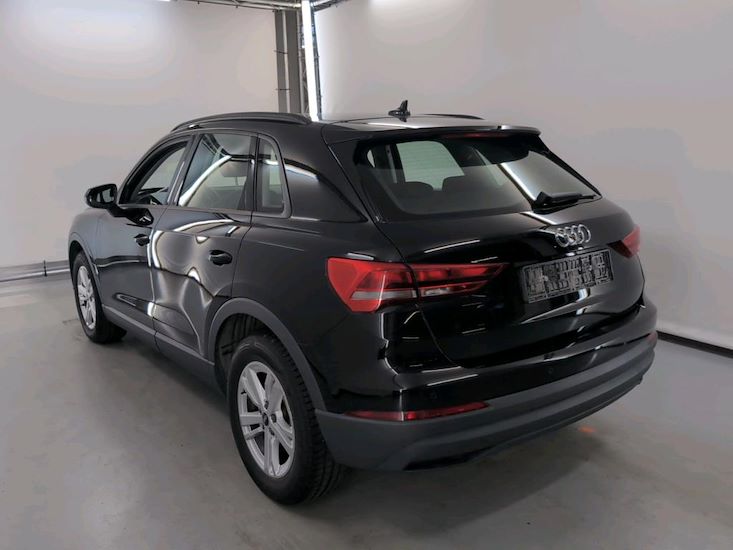 Audi Q3 — photo 3