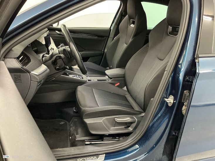 Skoda Octavia — photo 10