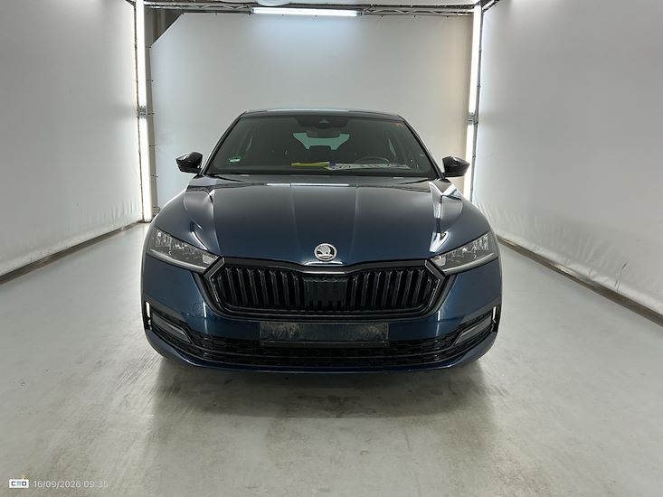 Skoda Octavia — photo 2