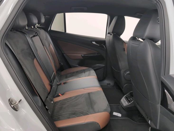 Volkswagen Id.5 — photo 6