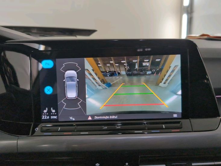 Volkswagen Golf — photo 12