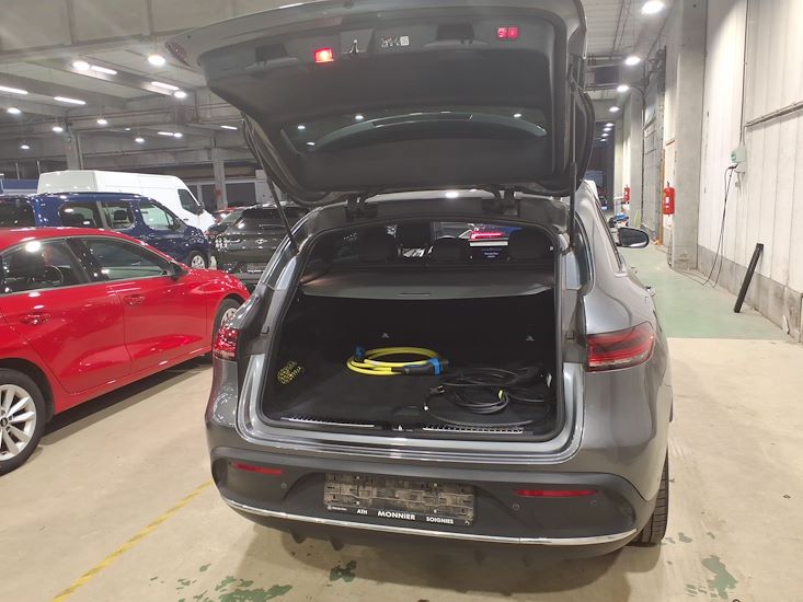 Mercedes-Benz Eqc — photo 3
