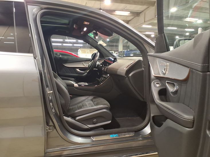 Mercedes-Benz Eqc — photo 7