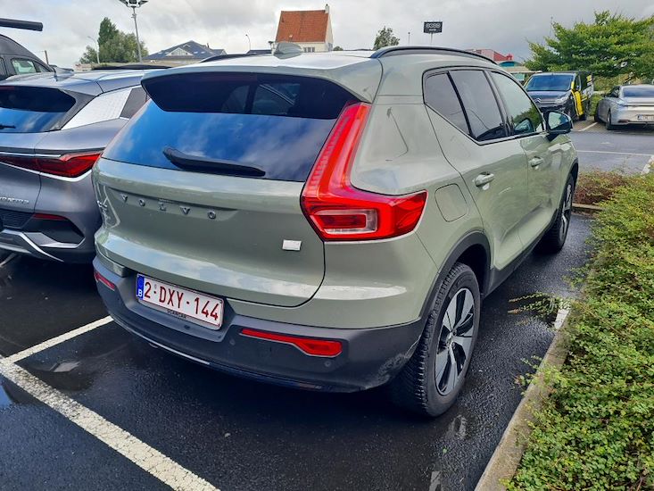 Volvo Xc40 — photo 4