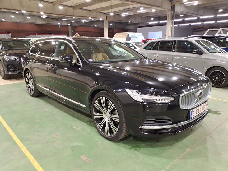 Volvo V90 — photo 11