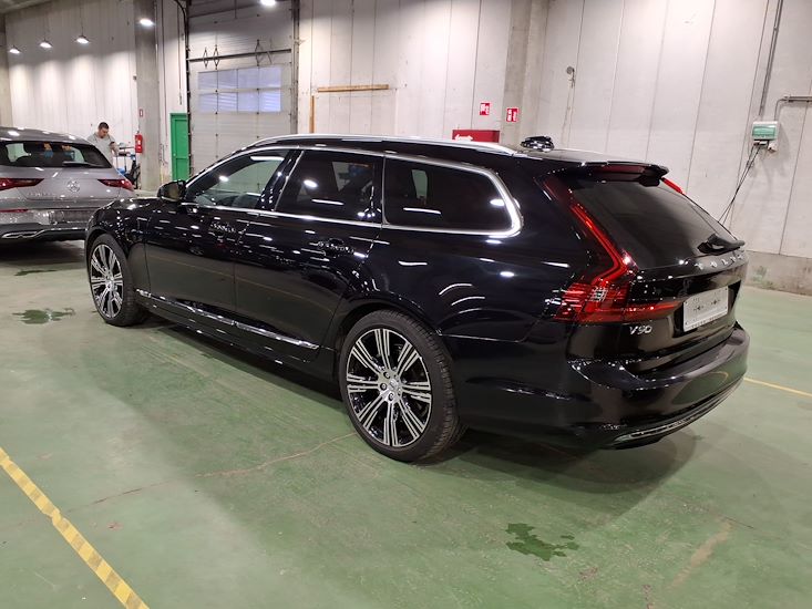 Volvo V90 — photo 8