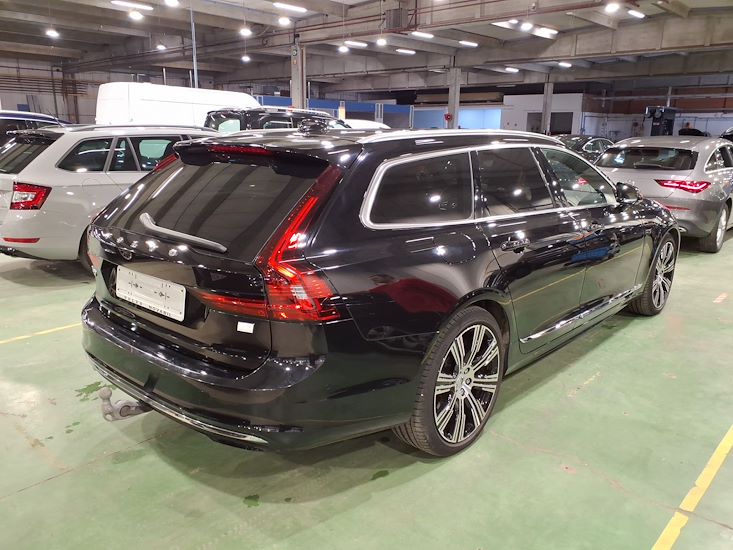 Volvo V90 — photo 9